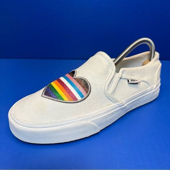 Vans Womens Asher Pride Rainbow Heart White Slip On Sneakers 7 - Picture 1 of 10